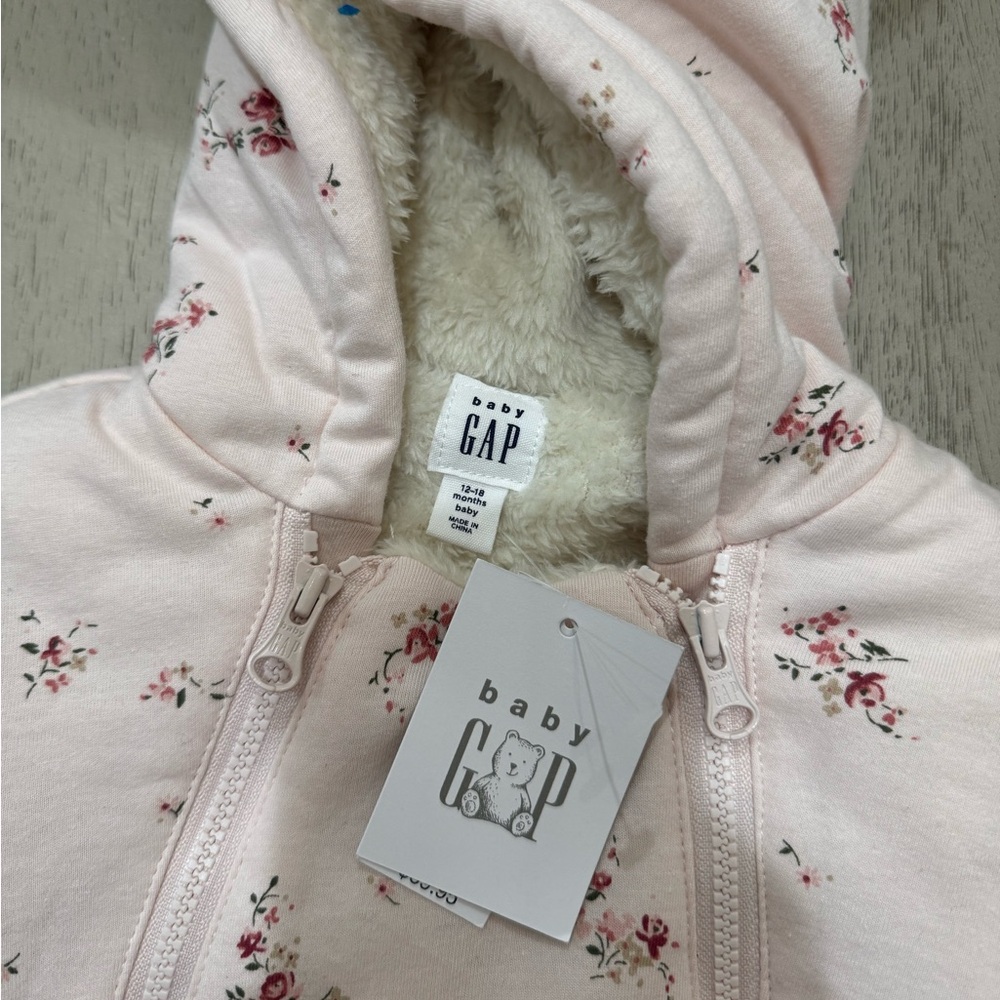 Baby Gap Suit - Picture 2 of 2